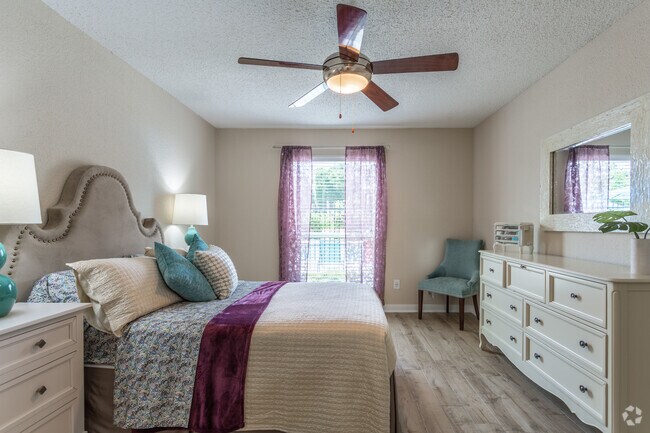 Montabella at Oak Forest Apartments photo'