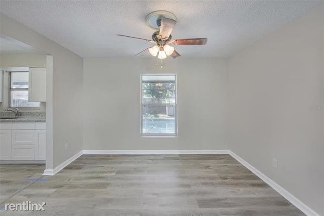 Building Photo - 3 br, 2 bath House - 2195 Glen Dr