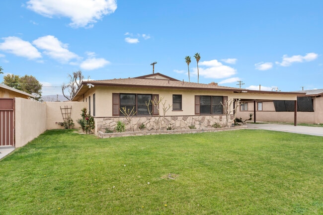 Foto del edificio - 82172 Sierra Ave