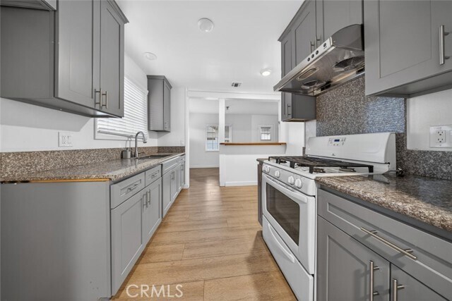 Foto del edificio - 4020 N Woodgrove Ave