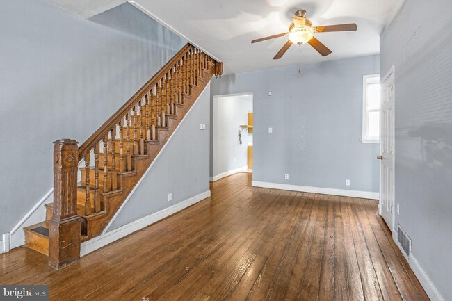 Building Photo - 248 E Girard Ave
