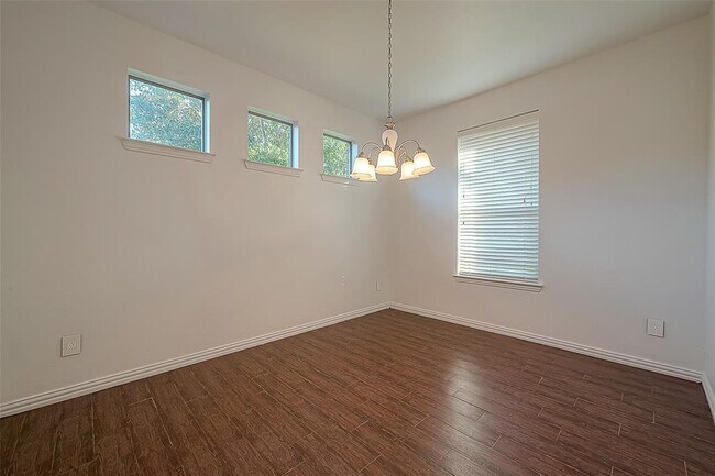 Building Photo - 18535 Royal Mist Ln