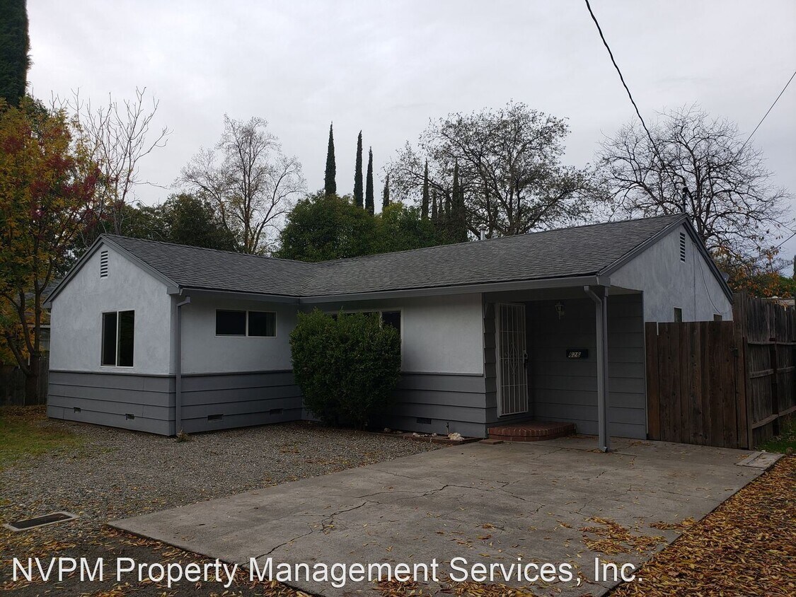 3 br, 2 bath House 626 W. 4th Ave House for Rent in Chico, CA