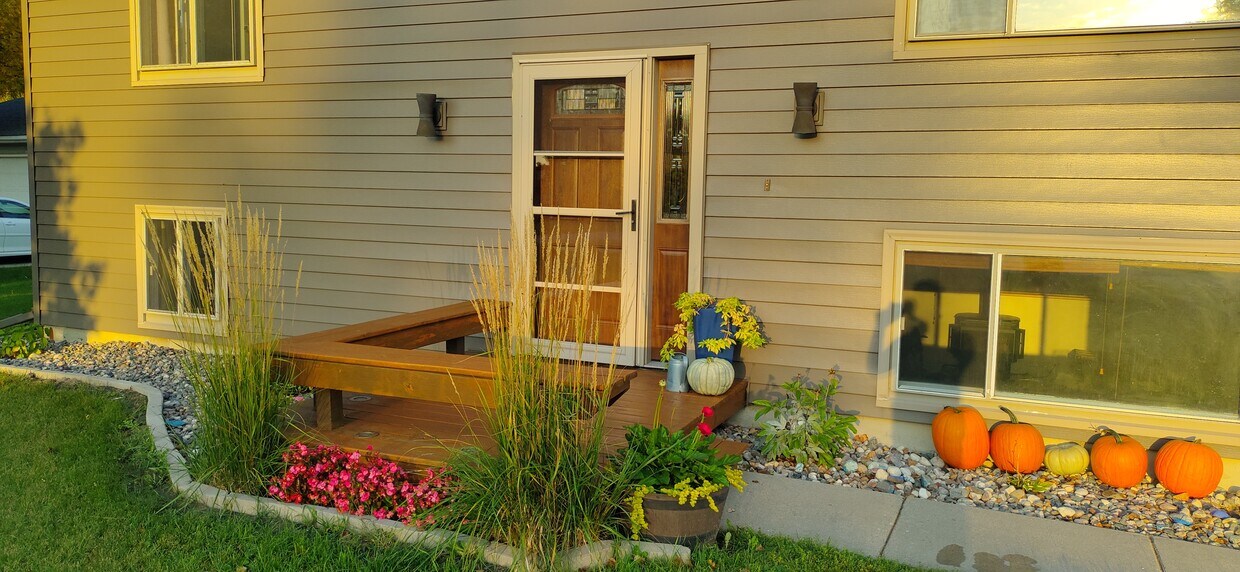 Foto principal - 6208-6213 13th St N
