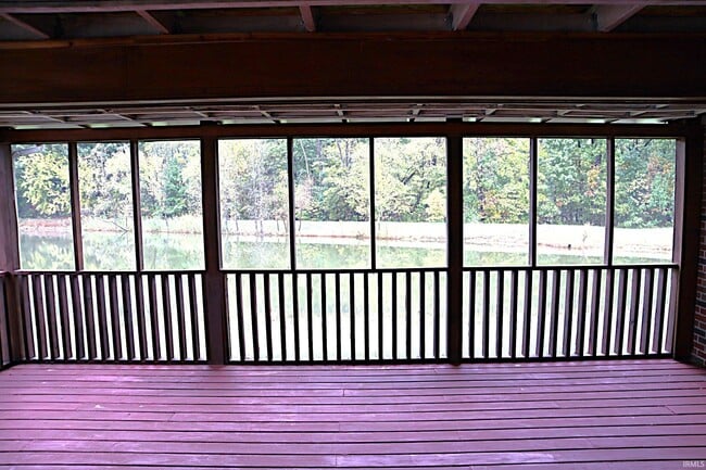 Building Photo - 3900 Bronson Ln