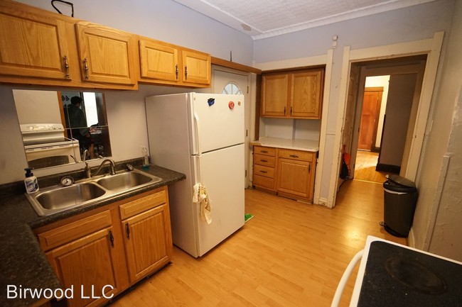 Foto del edificio - 444 W Mifflin St