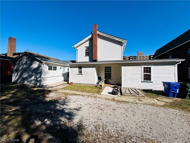 Building Photo - 1828 4th St