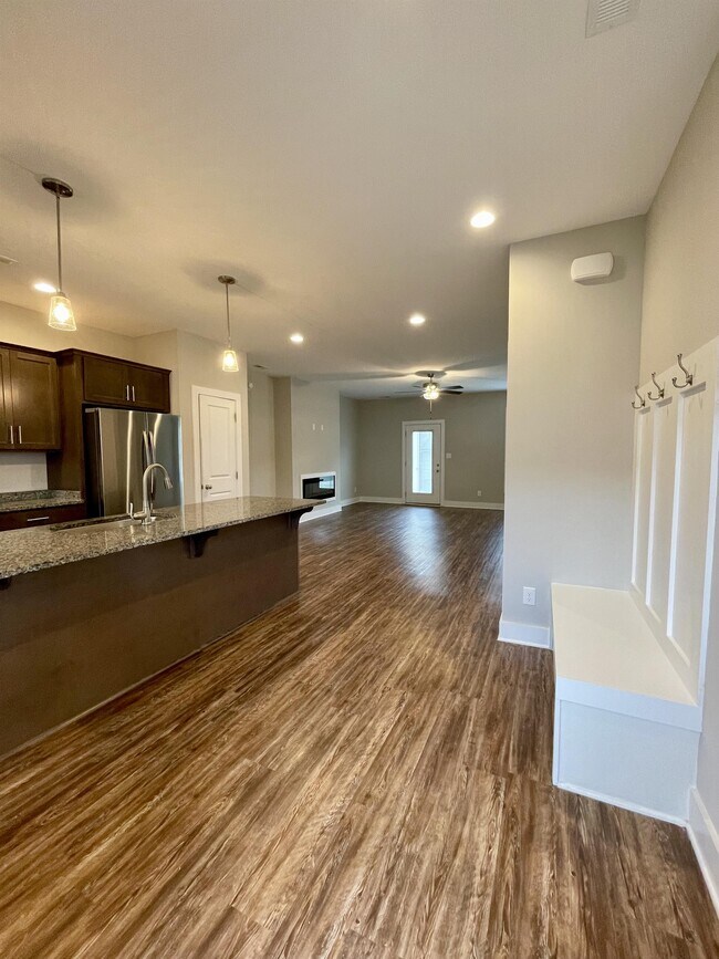 Photo - 37 High St Townhome