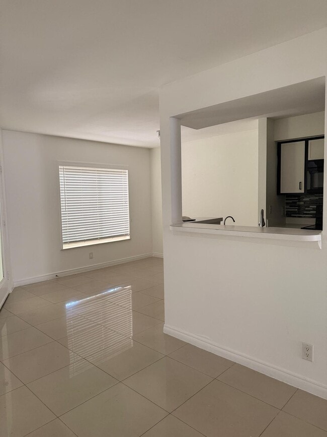 Building Photo - 815 Boynton Beach Blvd