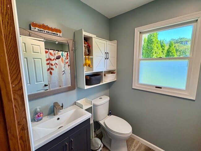 Baño - 2916 Youngdale Ave