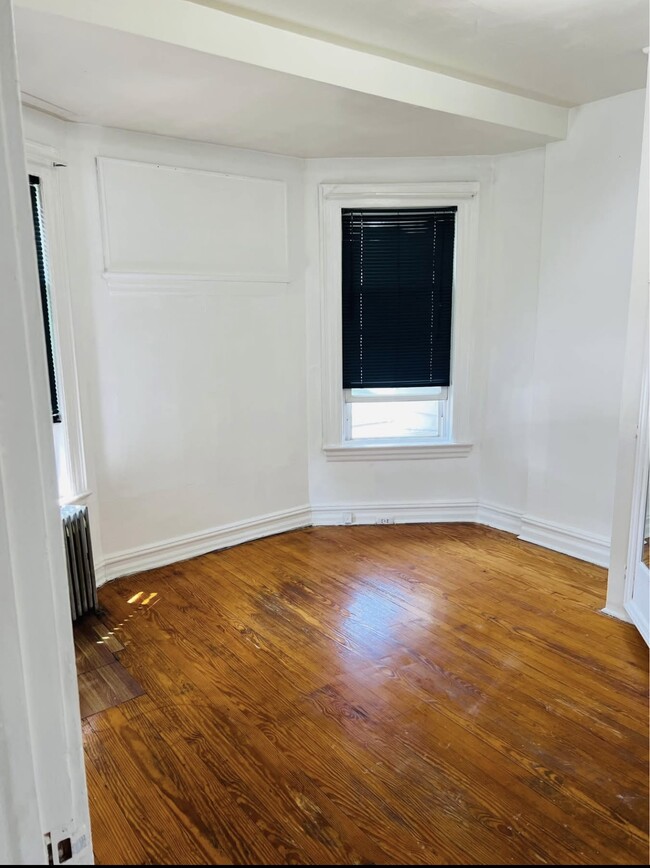 Building Photo - 59 Mozart St