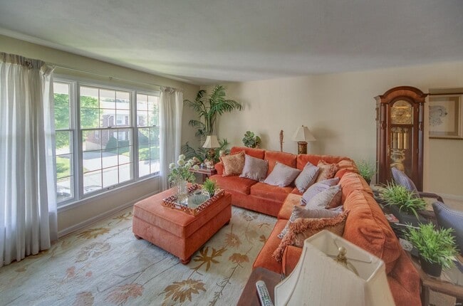 Building Photo - 7522 Claymont Ct