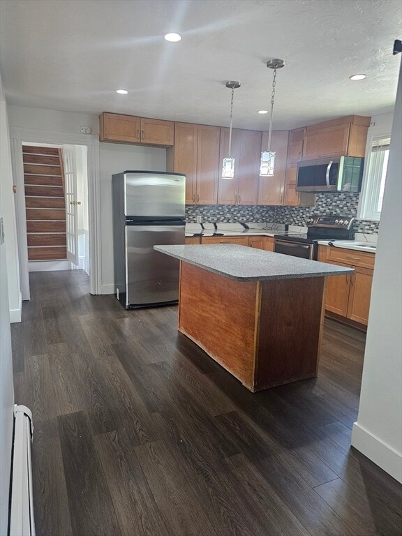 Building Photo - 304 Wood Ave