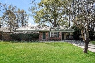 Building Photo - 7648 Hillview Ln