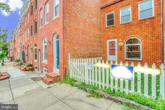 Building Photo - 1233 Battery Ave