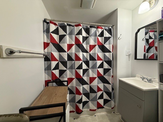 Fotografía del edificio - 223 W Clinton St