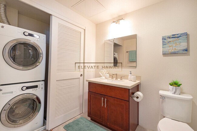 Building Photo - LUXURY LIVING at KA MALANAI KAILUA - 2 BED...