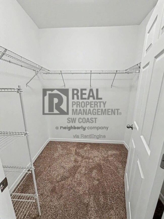 Building Photo - 7317 Mikasa Dr