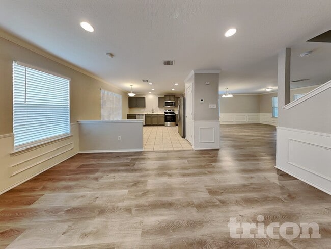 Building Photo - 10710 Terrace Crest