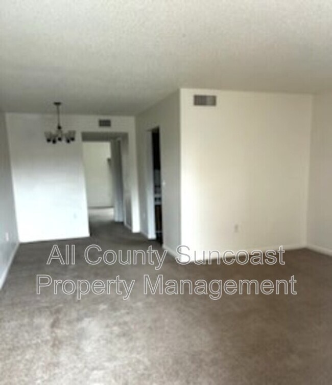 Building Photo - 6570 66th Ave N