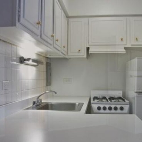 Building Photo - 2630 N Hampden Ct