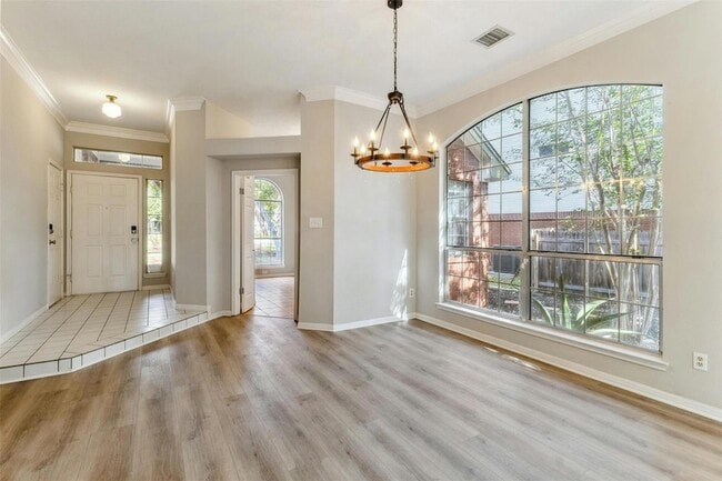 Building Photo - 5905 Shanghai Pierce Rd