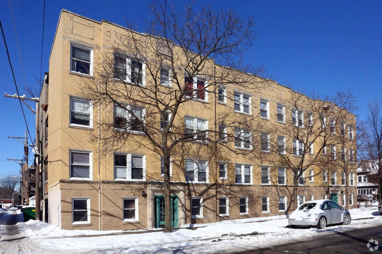 Foto del edificio - 4554 N Maplewood Ave