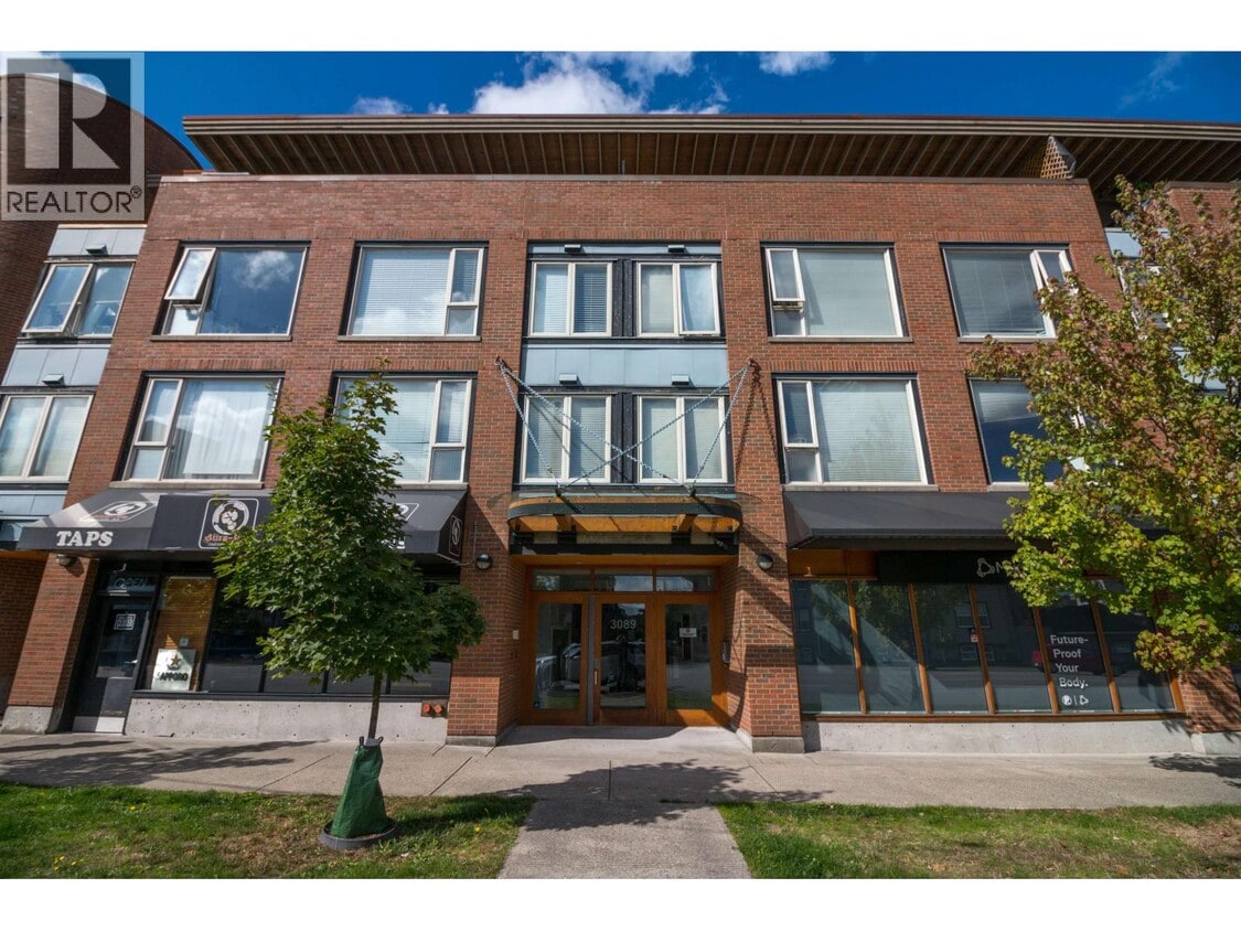 Primary Photo - 3089 Oak St