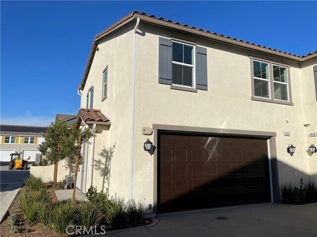 Building Photo - 4070 E Coronado Privado