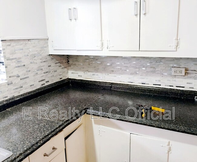 Foto del edificio - 623 N 64th St