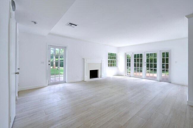 Foto del edificio - 336 Marlborough Pl