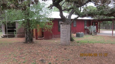 Building Photo - 1016 Real Ln