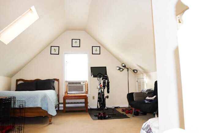 Building Photo - 1 Parkingway St