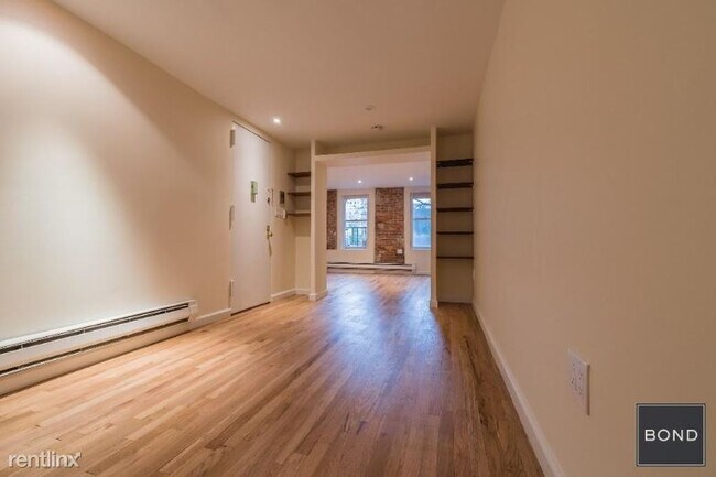 Foto del edificio - 484 W Broadway