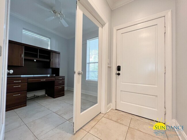 Building Photo - Beautiful Partially Furnished Condo in Dow...