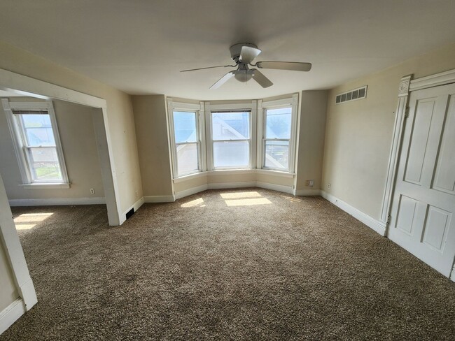 Foto del edificio - 308 S Lincoln Ave