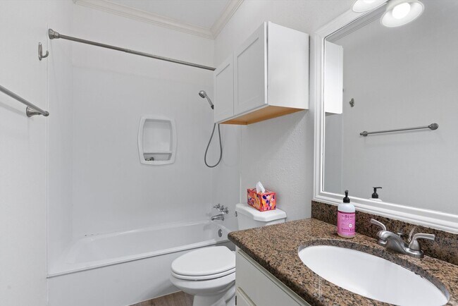 Foto del edificio - 1307 Kinney Ave