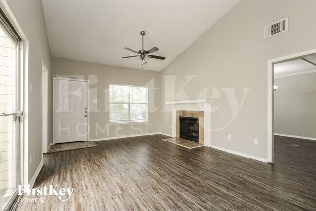 Foto del edificio - 1705 Wallingford Dr