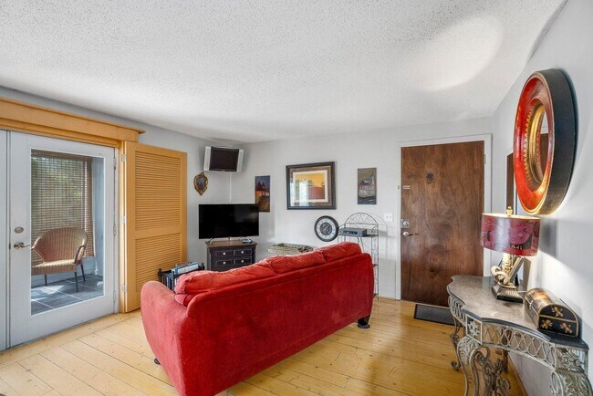 Foto del edificio - 323-3C7 Laurens St SW