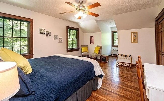 Building Photo - 159 Creekstone Dr