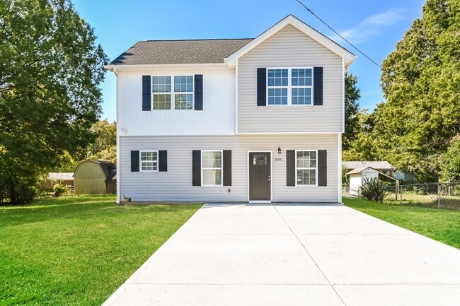 Building Photo - 5612 Woodard St