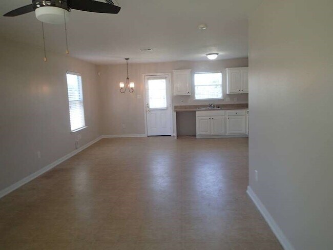 Foto del edificio - 6906 Lost Timber Ln