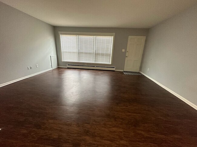 Foto del edificio - 2527 W 13 Mile Rd