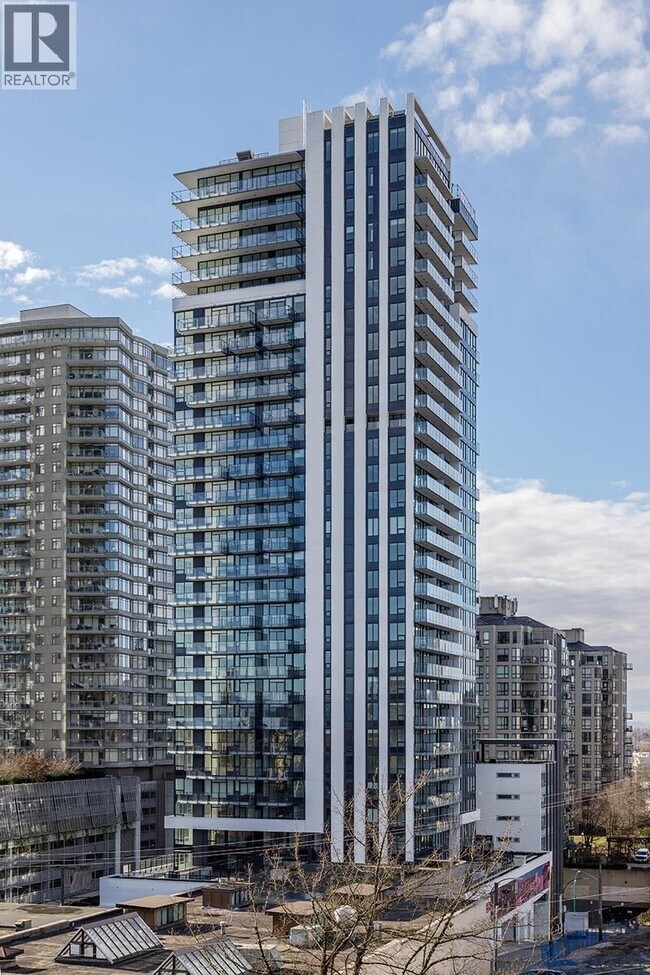 Building Photo - 823 Carnarvon St