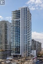 Building Photo - 823 Carnarvon St