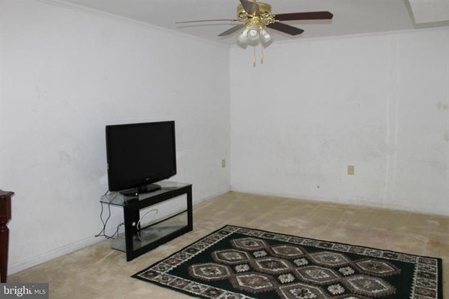 Foto del edificio - 21 Hopewell Ln