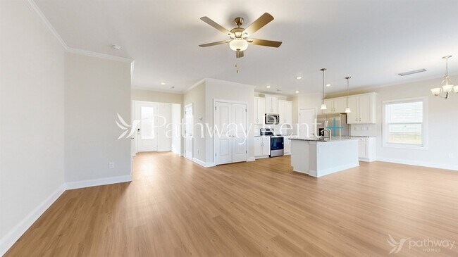 Building Photo - 157 Susannah St