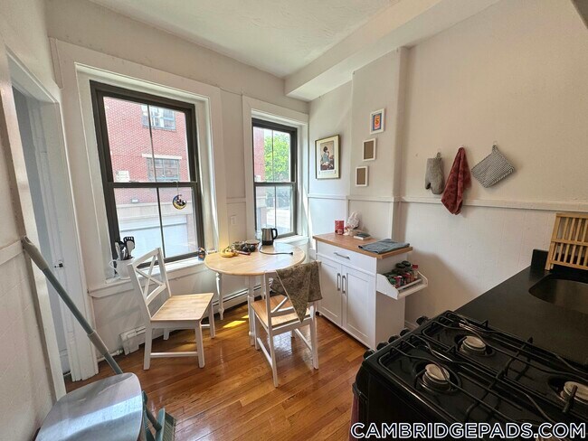 Foto del edificio - 110 Willow St