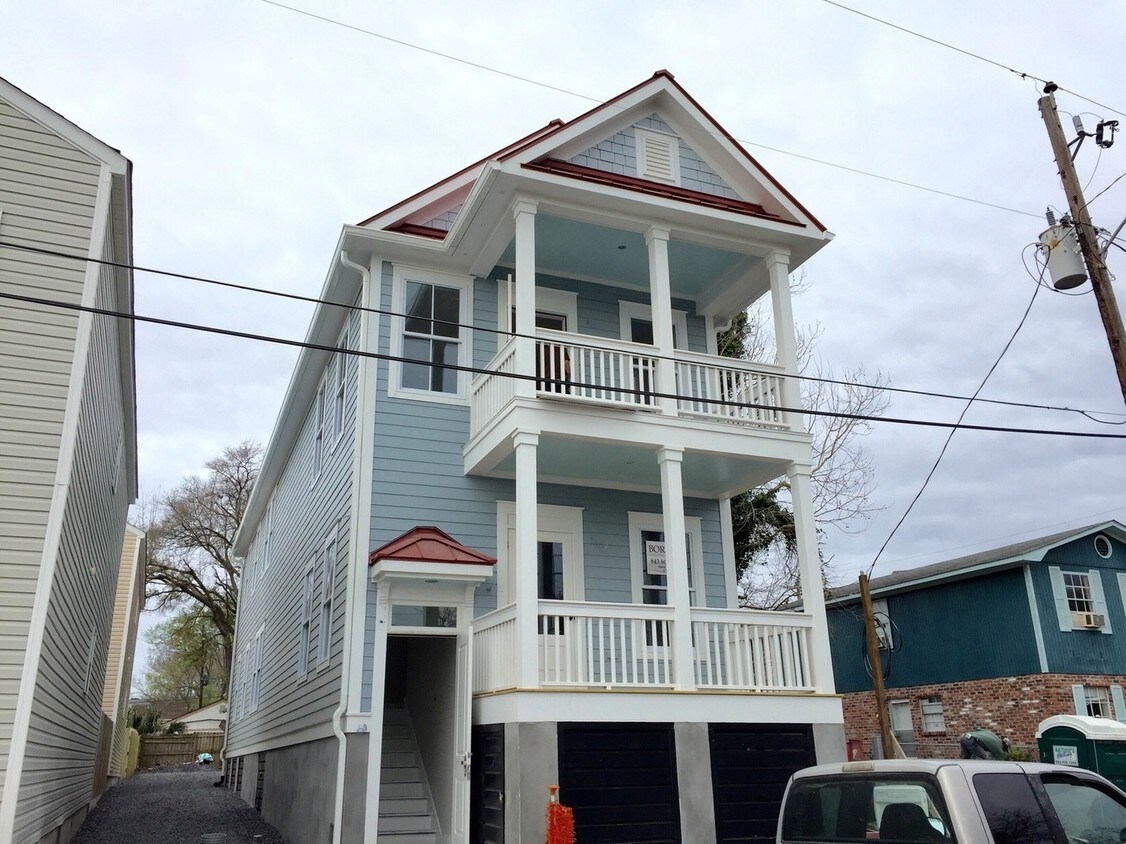 Primary Photo - 109 Hanover St
