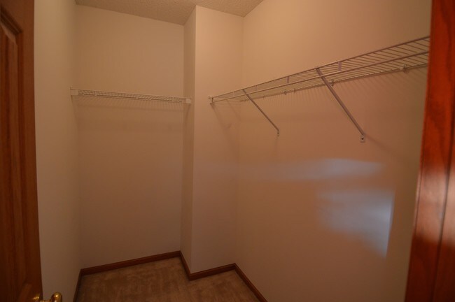 6886 Meadow Grass Ln S Cottage Grove Mn 55016 Townhouse For